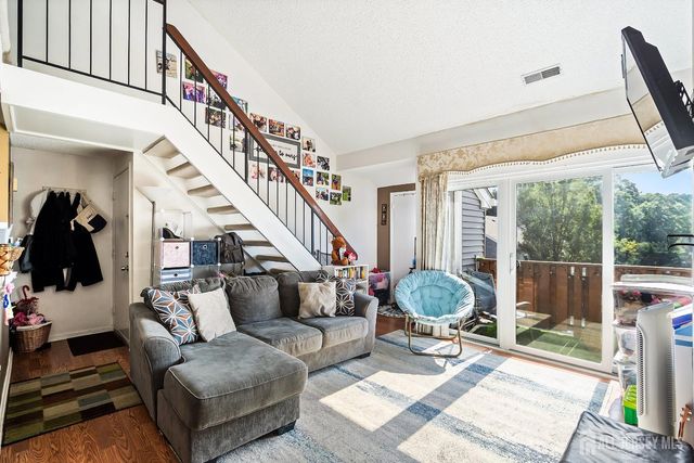 9207 Tamarron Drive, Plainsboro, NJ 08536