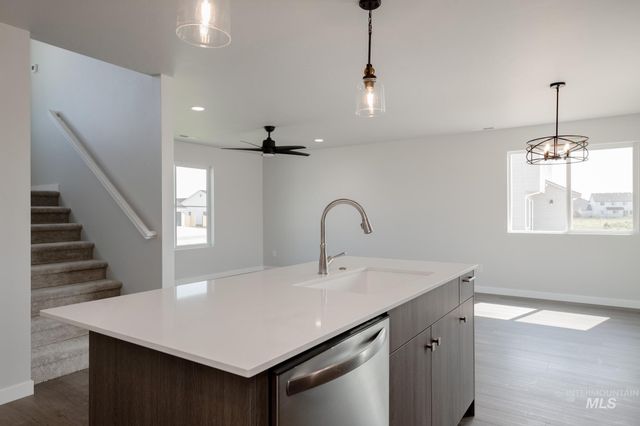 1436 Long Pond St, Middleton, ID 83644