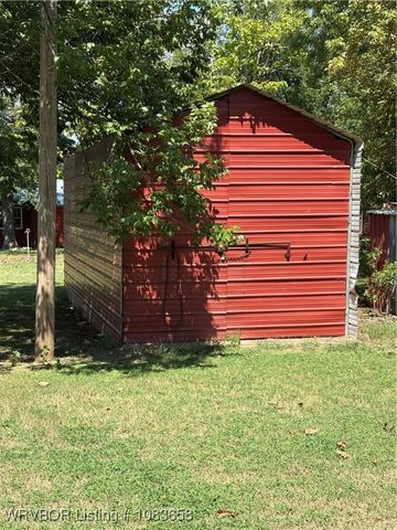 1000 W BROADWAY Street, Spiro, OK 74959