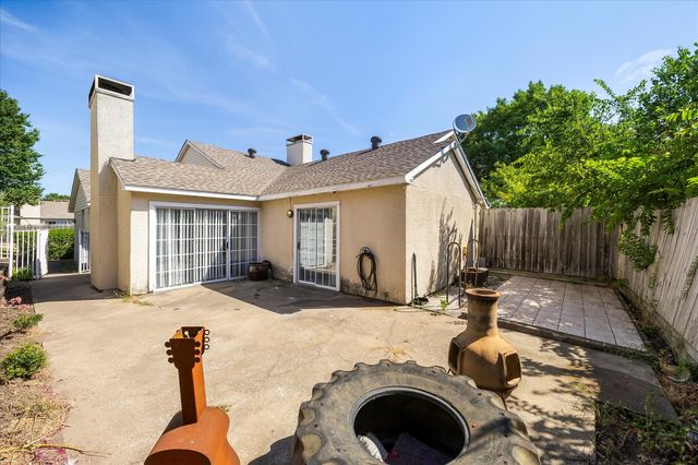 2540 Brook Hollow Court, Mesquite, TX 75150