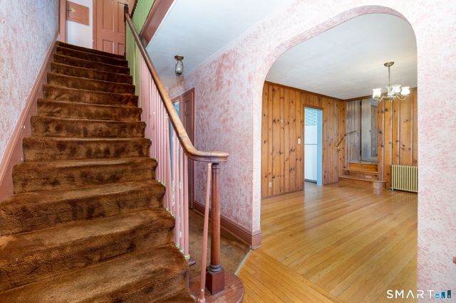 84 Norwich Avenue, Colchester, CT 06415