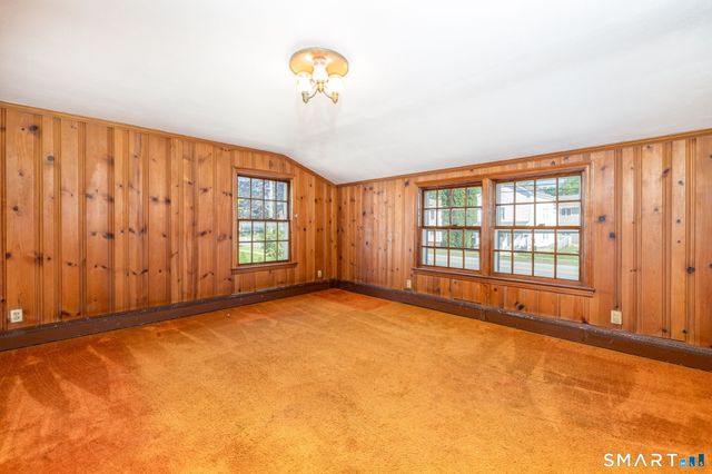 84 Norwich Avenue, Colchester, CT 06415