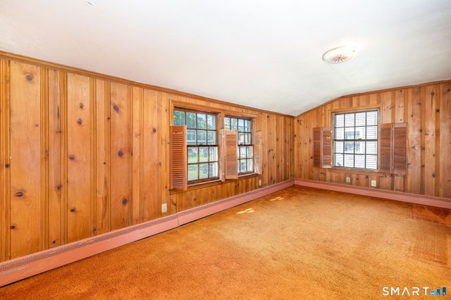 84 Norwich Avenue, Colchester, CT 06415