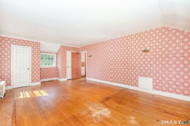 84 Norwich Avenue, Colchester, CT 06415