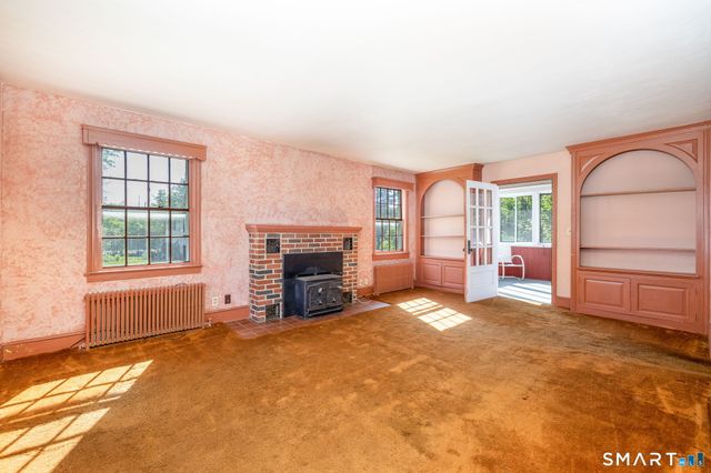 84 Norwich Avenue, Colchester, CT 06415