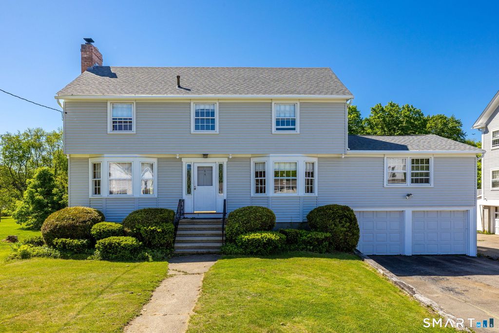 84 Norwich Avenue, Colchester, CT 06415