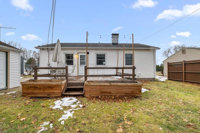 625 Madison AVENUE, West Bend, WI 53095