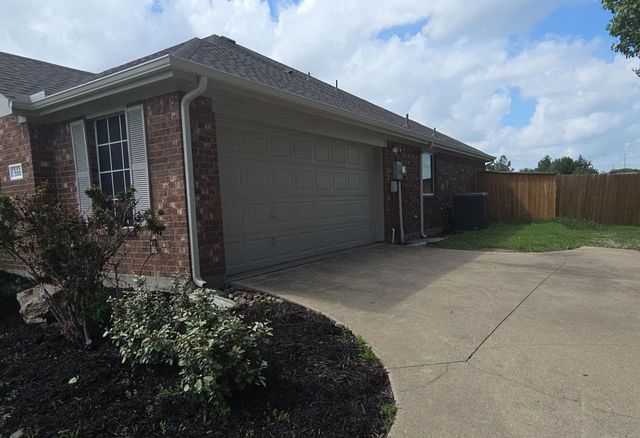 300 Northstar Drive, Royse City, TX 75189