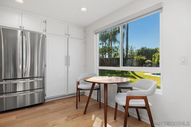 6429 La Vanco Ct, Carlsbad, CA 92009