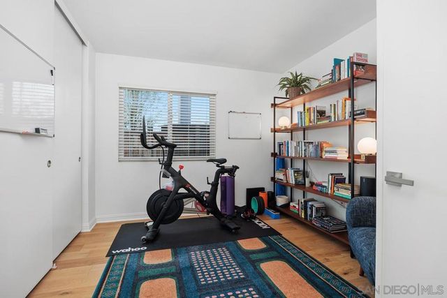 6429 La Vanco Ct, Carlsbad, CA 92009