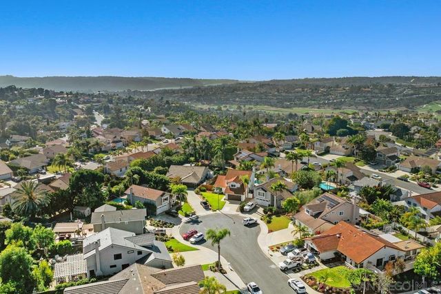 6429 La Vanco Ct, Carlsbad, CA 92009