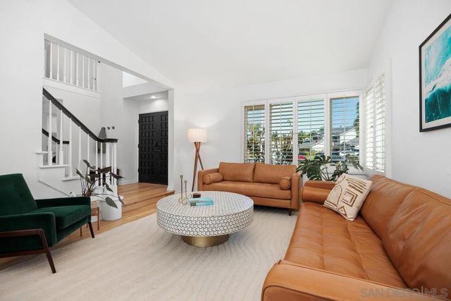 6429 La Vanco Ct, Carlsbad, CA 92009