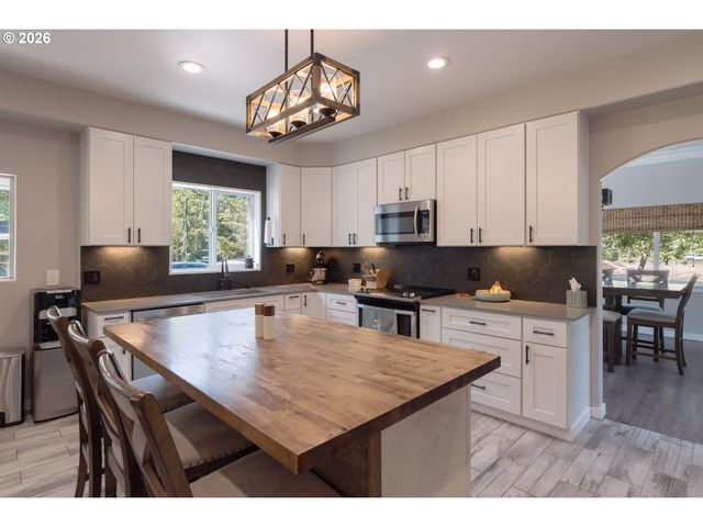 29500 Ne WILSONVILLE Rd, Newberg, OR 97132