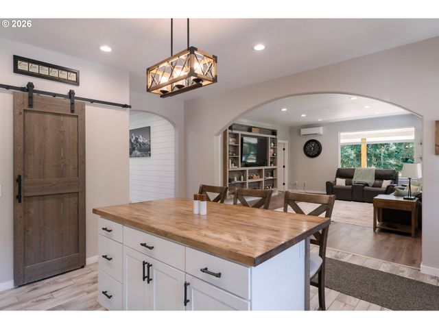 29500 Ne WILSONVILLE Rd, Newberg, OR 97132