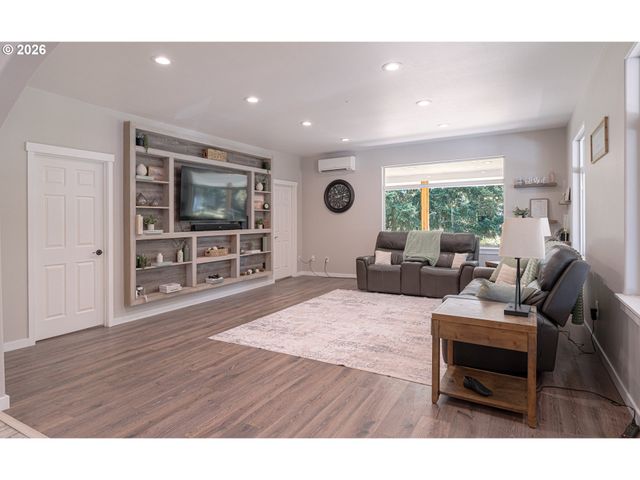 29500 Ne WILSONVILLE Rd, Newberg, OR 97132