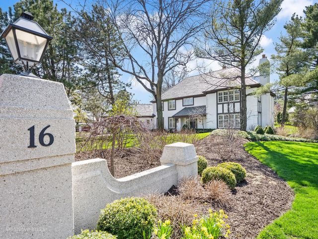 1604 Burr Ridge Club, Burr Ridge, IL 60527