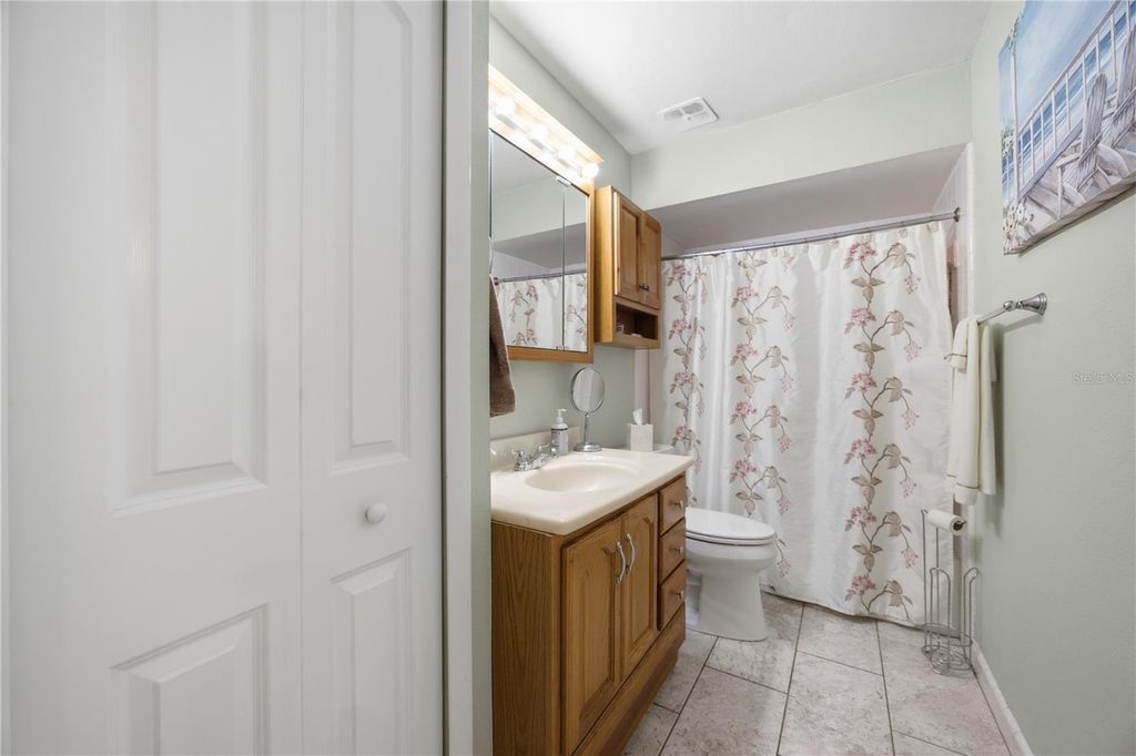 Image 37 of property listing at 6408 PAN AMERICAN BOULEVARD, North Port, FL 34287