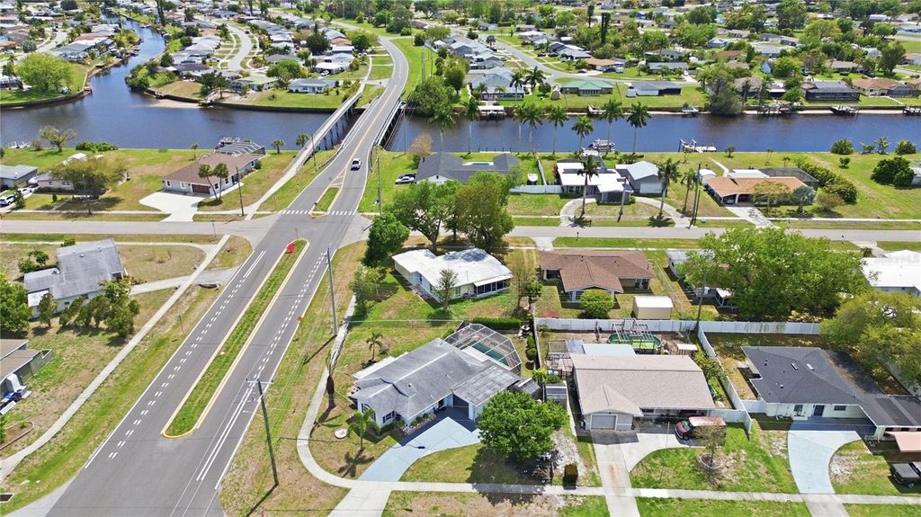 Image 39 of property listing at 6408 PAN AMERICAN BOULEVARD, North Port, FL 34287