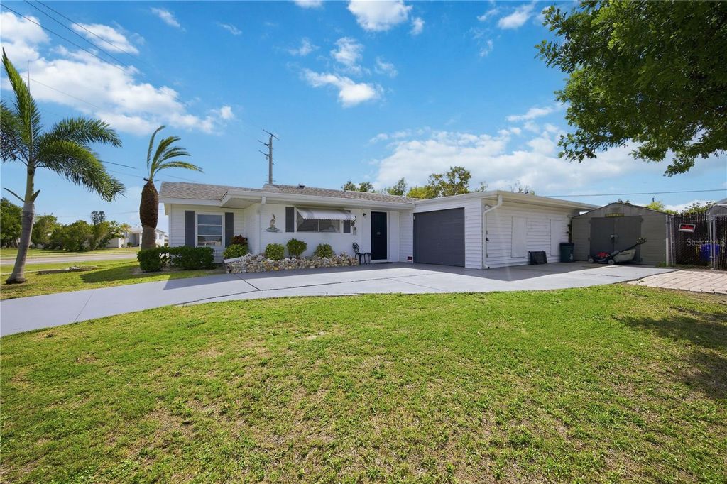 Image 42 of property listing at 6408 PAN AMERICAN BOULEVARD, North Port, FL 34287