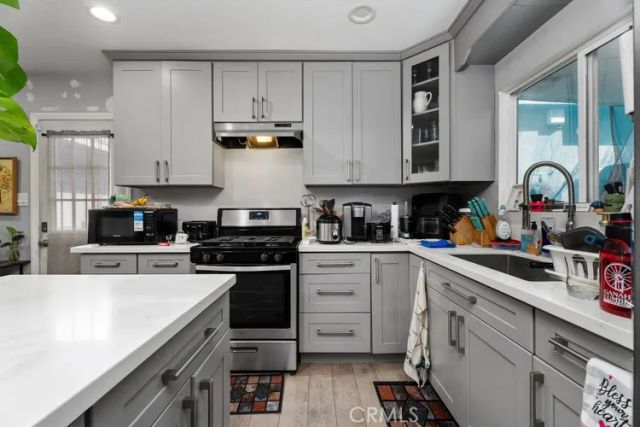 8936 Aberdeen Lane, Garden Grove, CA 92841