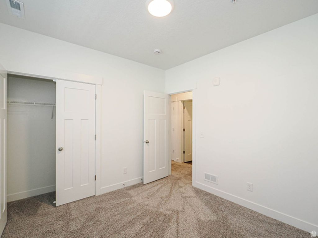 Image 22 of property listing at 13742 S HANLEY LN #GG202, Riverton, UT 84096