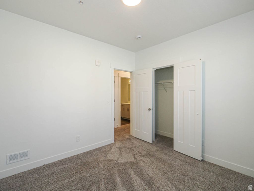 Image 23 of property listing at 13742 S HANLEY LN #GG202, Riverton, UT 84096