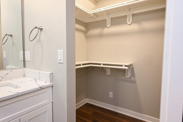 5495 NW 66th Avenue, Johnston, IA 50131