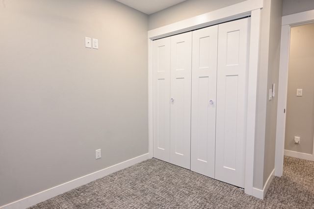 5495 NW 66th Avenue, Johnston, IA 50131