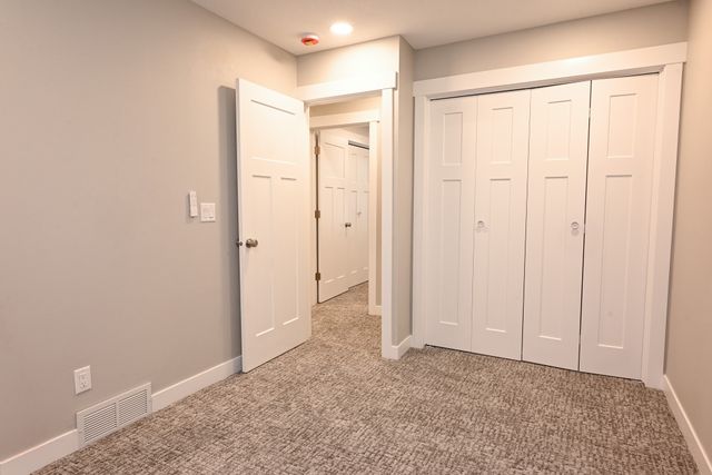 5495 NW 66th Avenue, Johnston, IA 50131