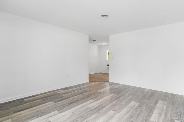 113 Berkley Dr, Pensacola, FL 32503