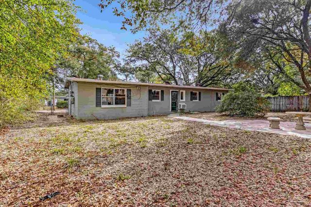 113 Berkley Dr, Pensacola, FL 32503