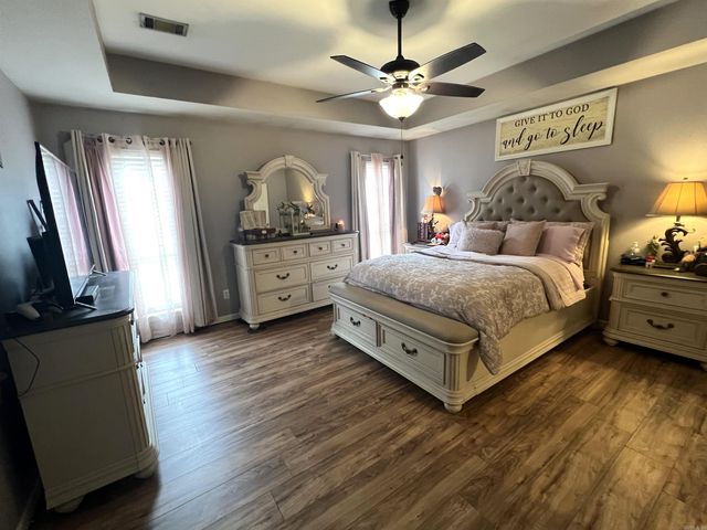 368 Meadow Creek Drive, Benton, AR 72015