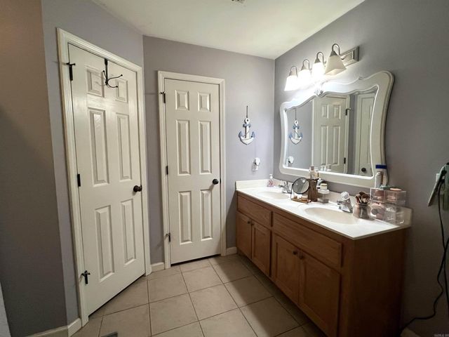 368 Meadow Creek Drive, Benton, AR 72015