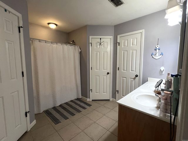 368 Meadow Creek Drive, Benton, AR 72015