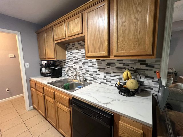 368 Meadow Creek Drive, Benton, AR 72015
