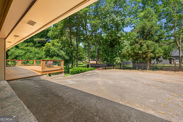 380 Pine Valley Drive, Royston, GA 30662