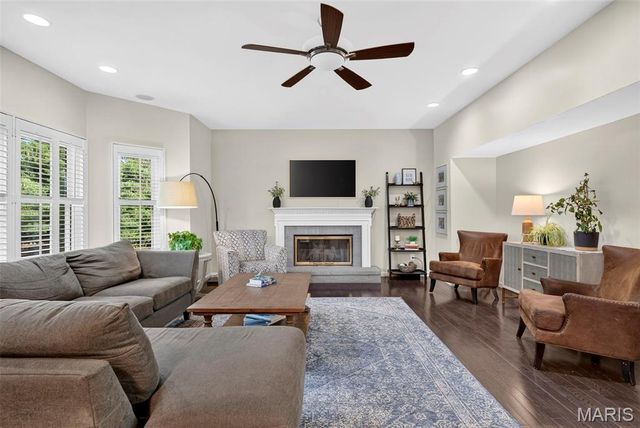 16301 Autumn Crest Court, Ellisville, MO 63011