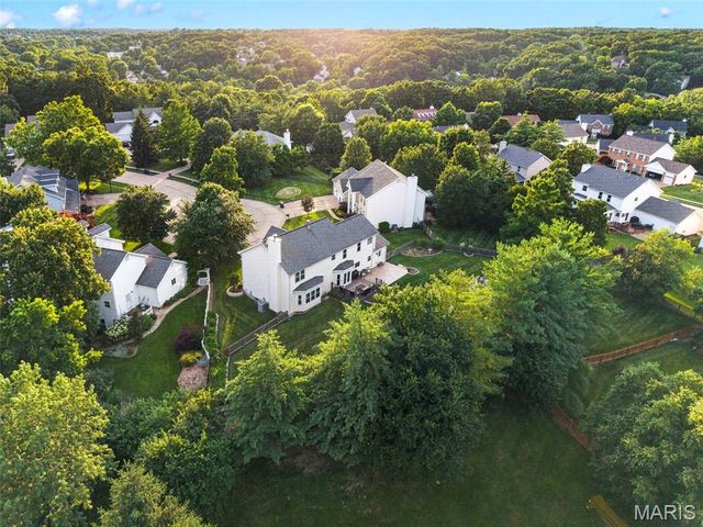 16301 Autumn Crest Court, Ellisville, MO 63011