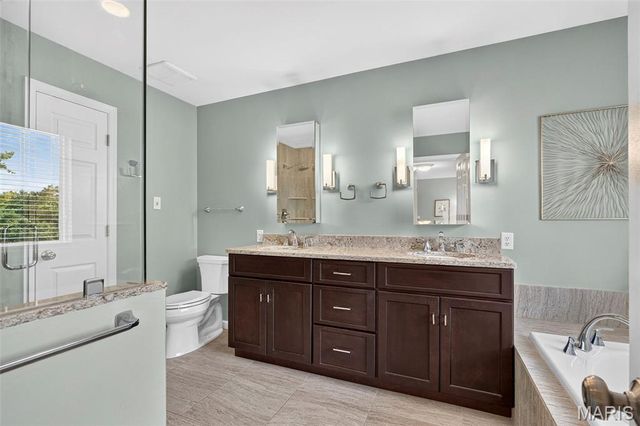 16301 Autumn Crest Court, Ellisville, MO 63011