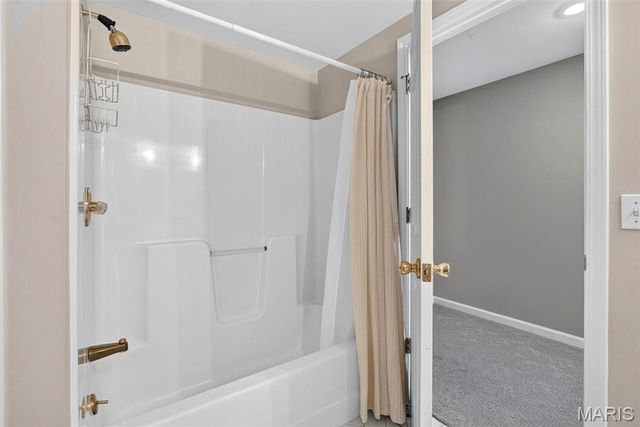 16301 Autumn Crest Court, Ellisville, MO 63011