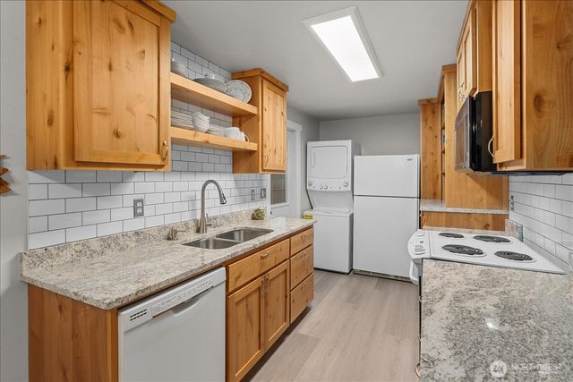 10226 200th Street NE, Arlington, WA 98223