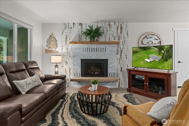 10226 200th Street NE, Arlington, WA 98223