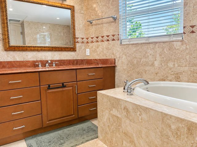 2851 S Ocean Boulevard 2 A, Boca Raton, FL 33432