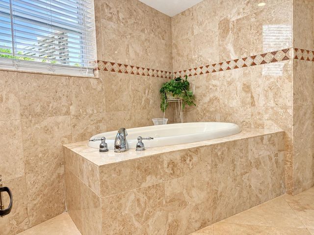 2851 S Ocean Boulevard 2 A, Boca Raton, FL 33432
