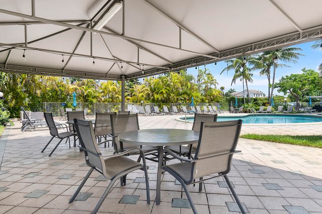 2851 S Ocean Boulevard 2 A, Boca Raton, FL 33432