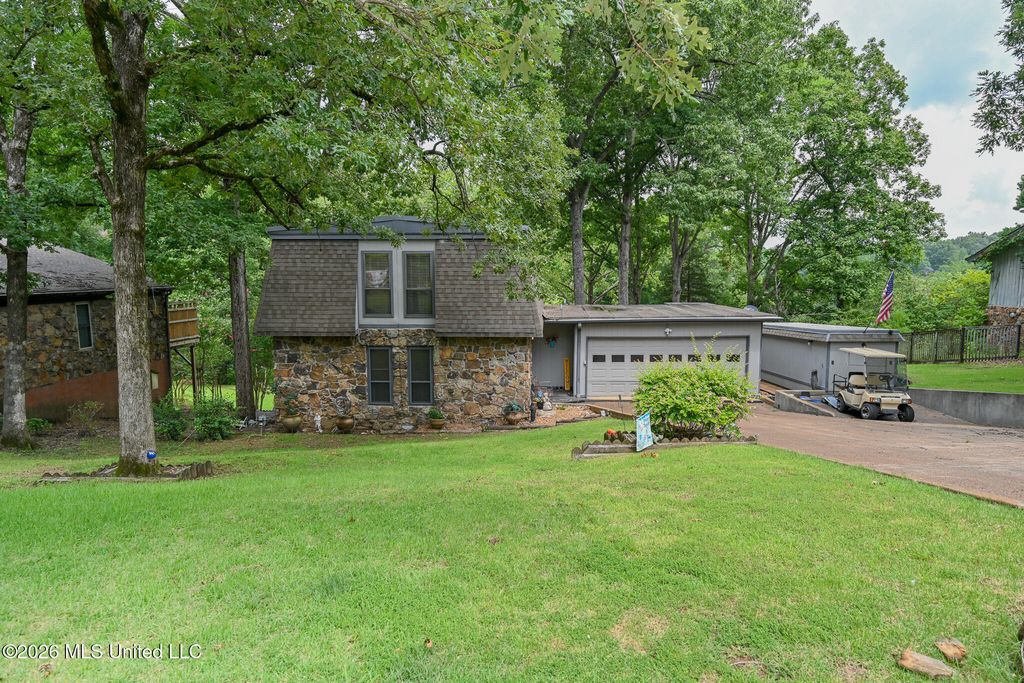 2401 Placid Cove, Nesbit, MS 38651 — exterior