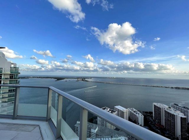 1300 Brickell Bay Dr 2405, Miami, FL 33131