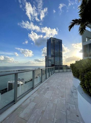 1300 Brickell Bay Dr 2405, Miami, FL 33131