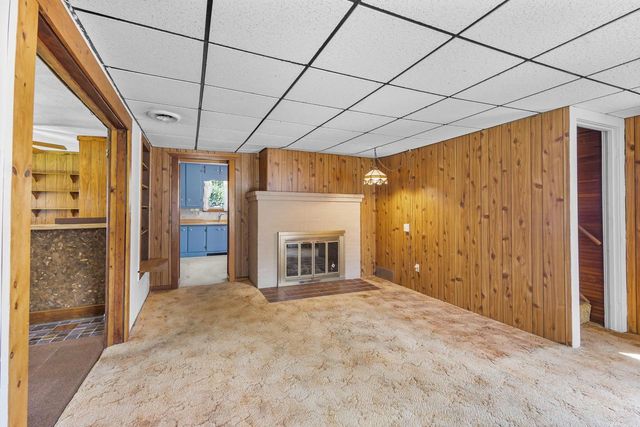 5904 Lake Edge Road, Mcfarland, WI 53558