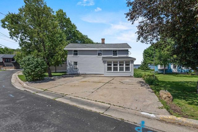 5904 Lake Edge Road, Mcfarland, WI 53558